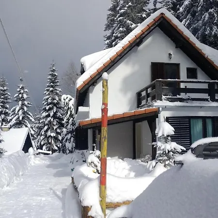 Uki & Sofi Mountain House *