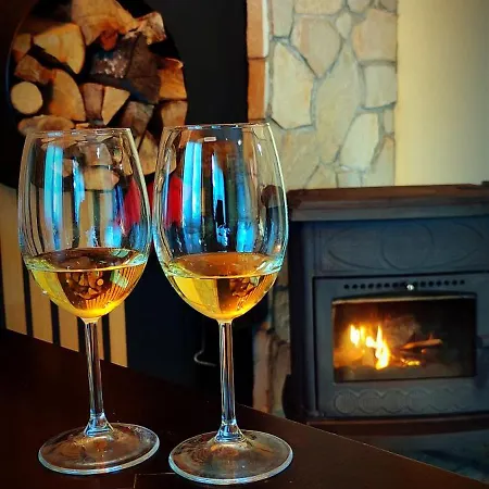 Uki & Sofi Mountain House ゲストハウス コパオニク