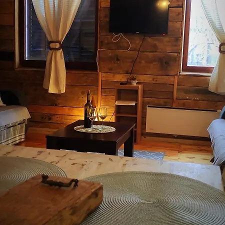 Uki & Sofi Mountain House 3* コパオニク