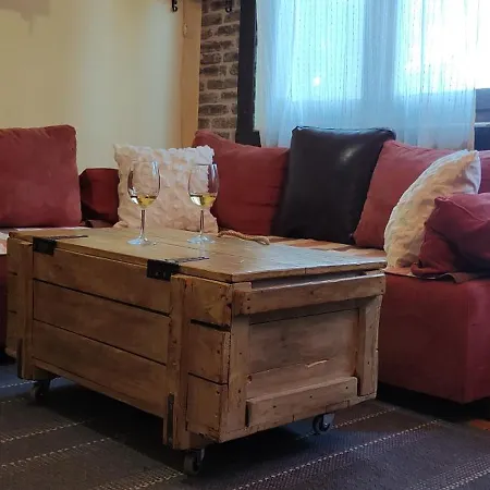 ゲストハウス Uki & Sofi Mountain House