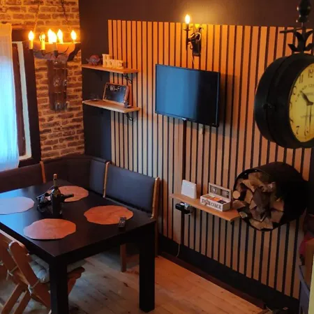 Uki & Sofi Mountain House