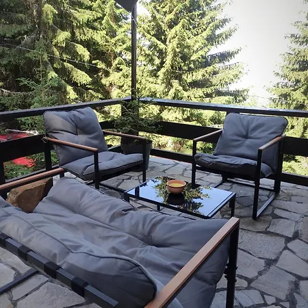 Uki & Sofi Mountain House Guest house