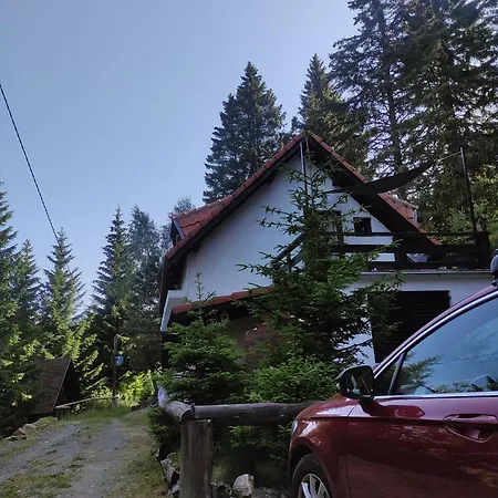 Uki & Sofi Mountain House Guest house