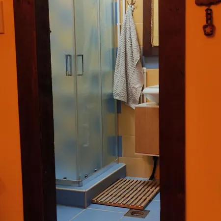 ゲストハウス Uki & Sofi Mountain House 3*