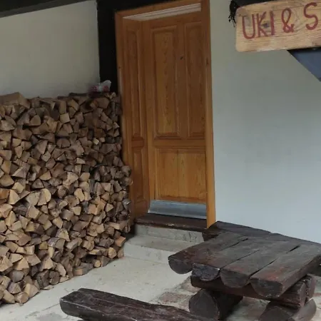 Uki & Sofi Mountain House ゲストハウス 3*